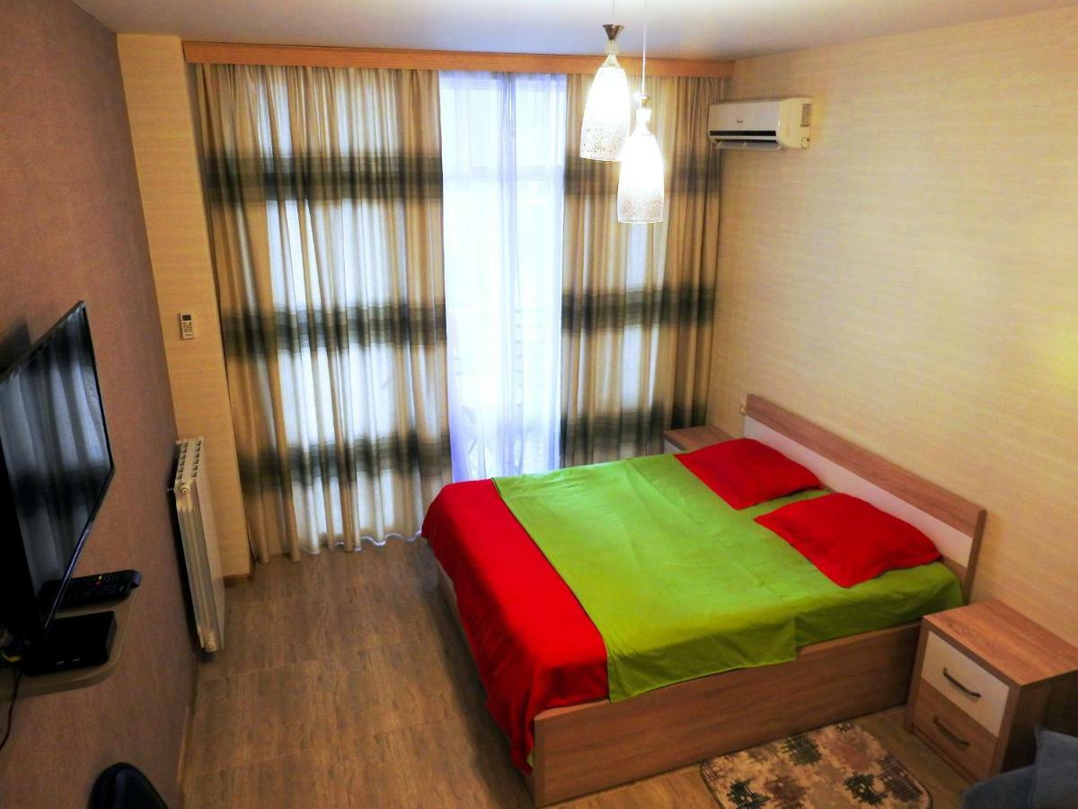 Real Palace Apartment 바투미 외부 사진