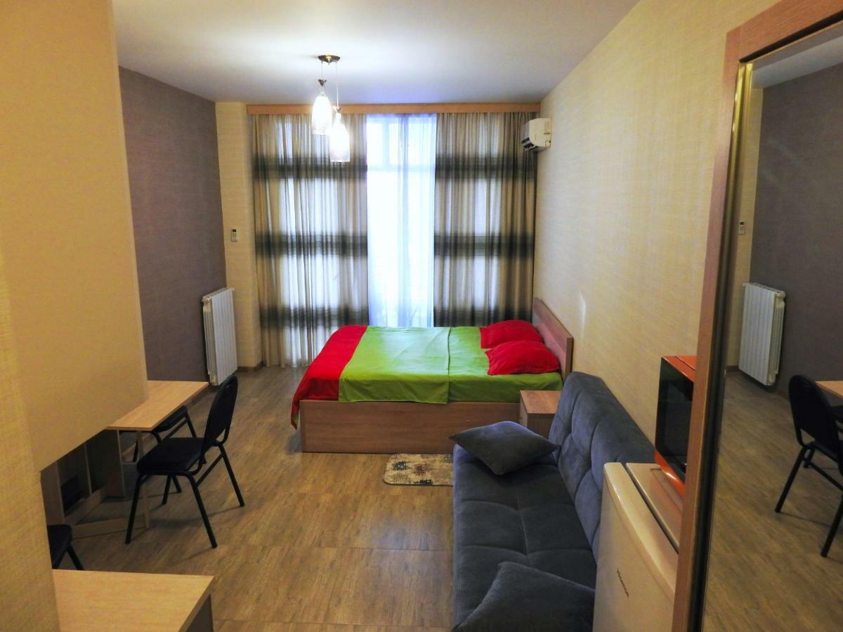 Real Palace Apartment 바투미 외부 사진